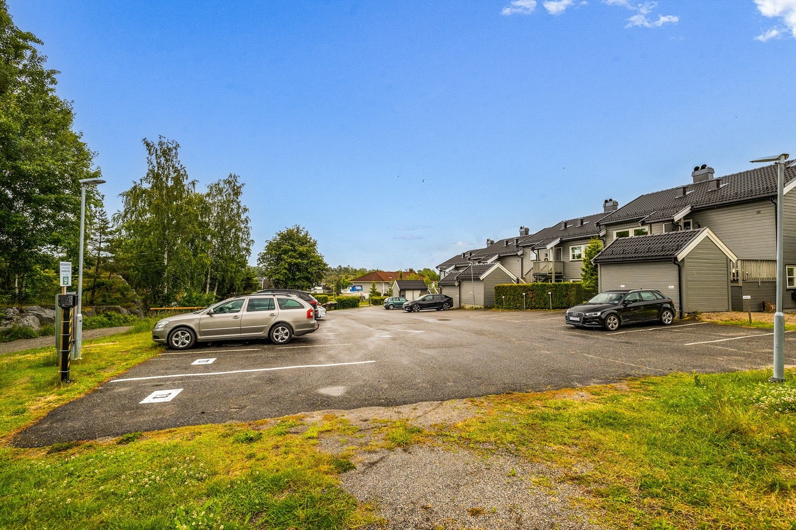 Felles gjesteparkering Galleribilde