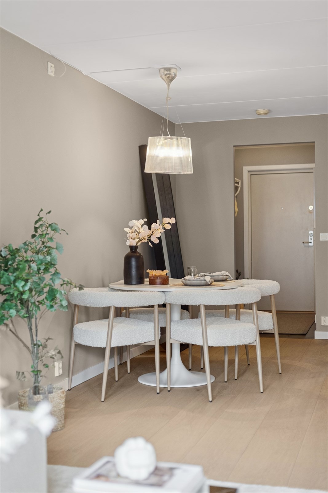 Varmtvann er inkludert i felleskostnadene. Galleribilde