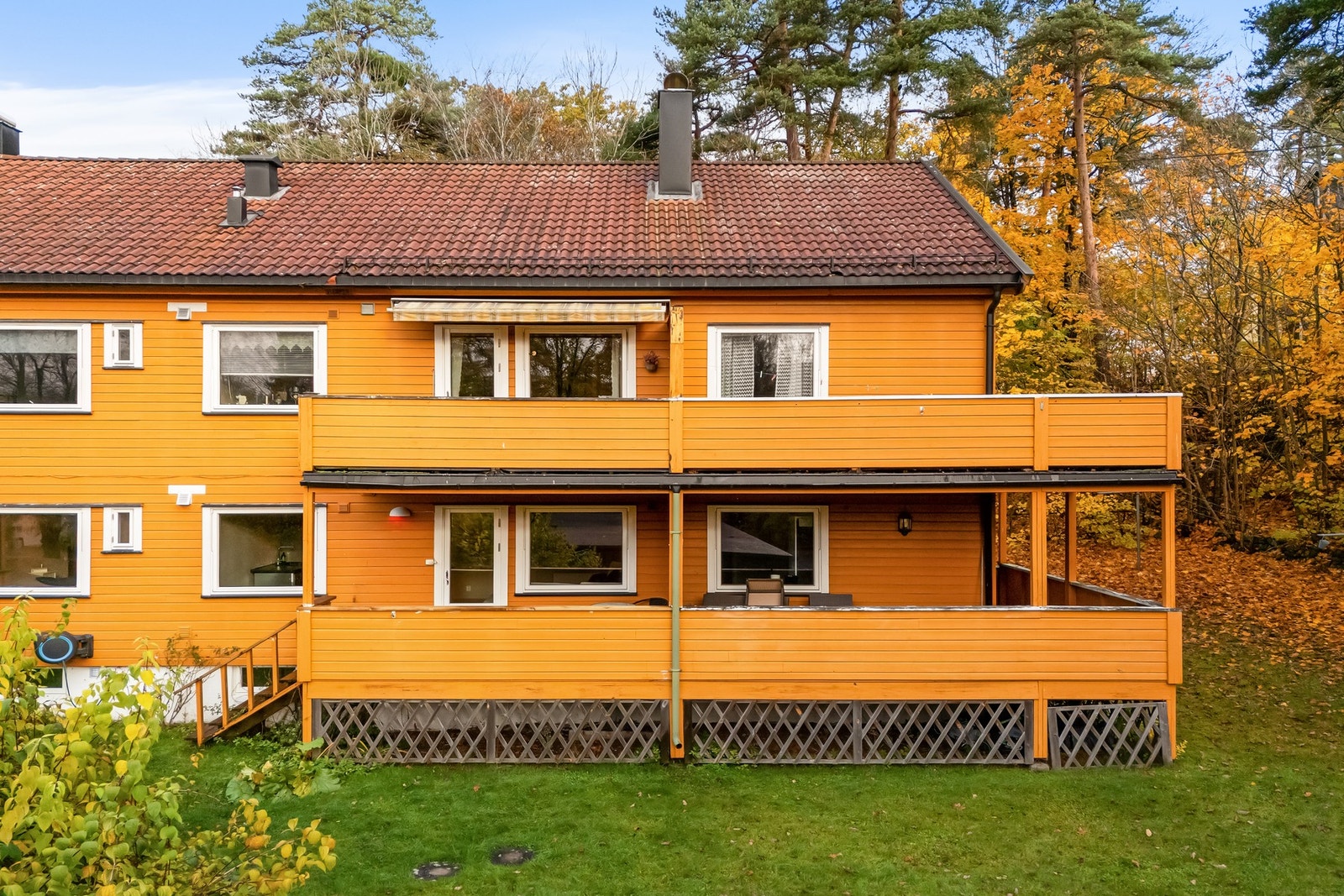 Leiligheten ligger i første etasje med sydvendt veranda og adkomst til fellesareal Galleribilde