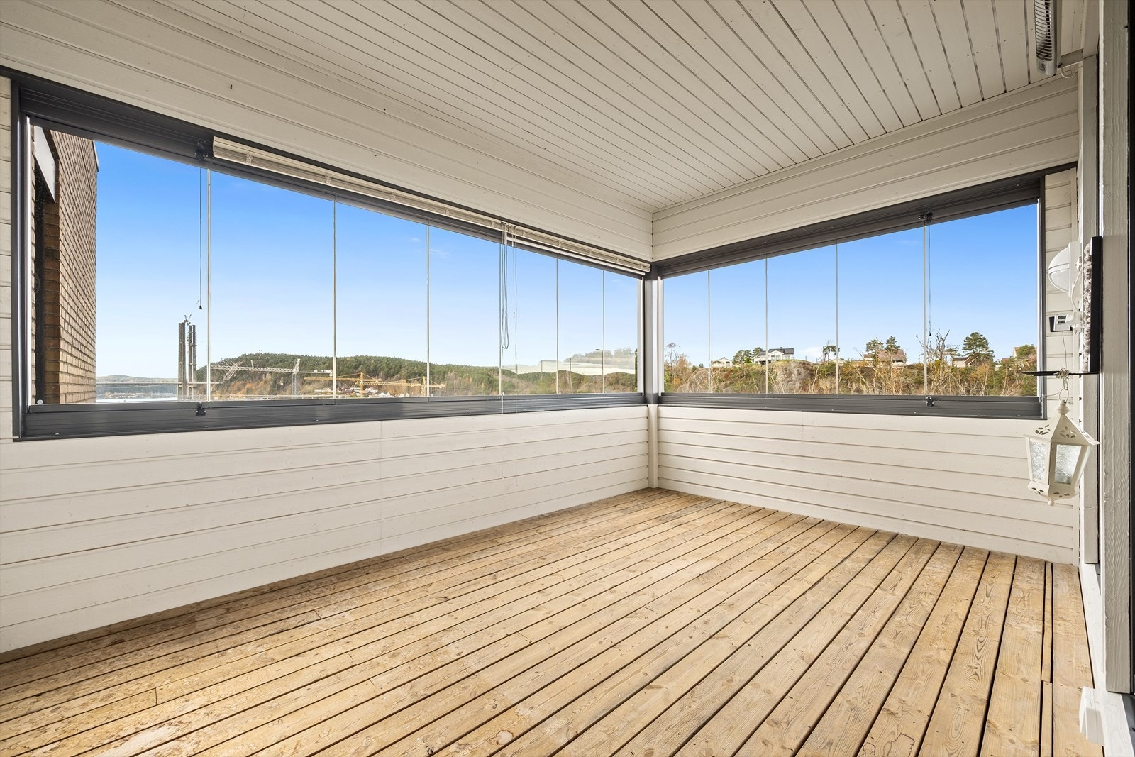 Innglasset balkong Galleribilde