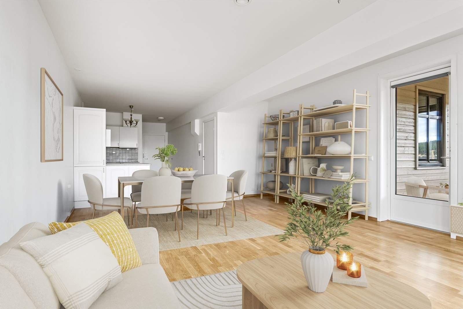 Fin flyt mellom stue, spisestue og kjøkken-del Galleribilde