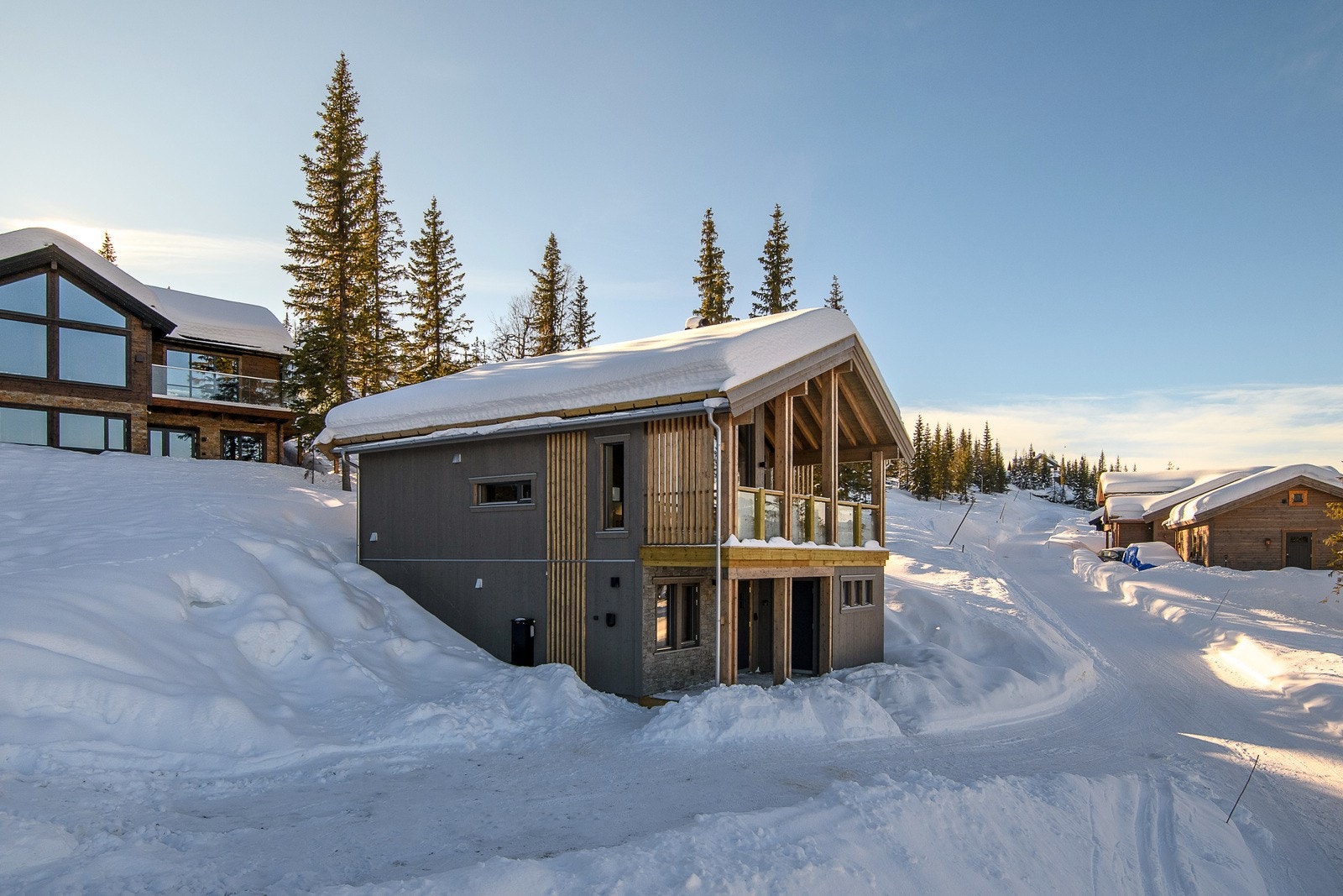 Romslig tomt i Varden! Galleribilde