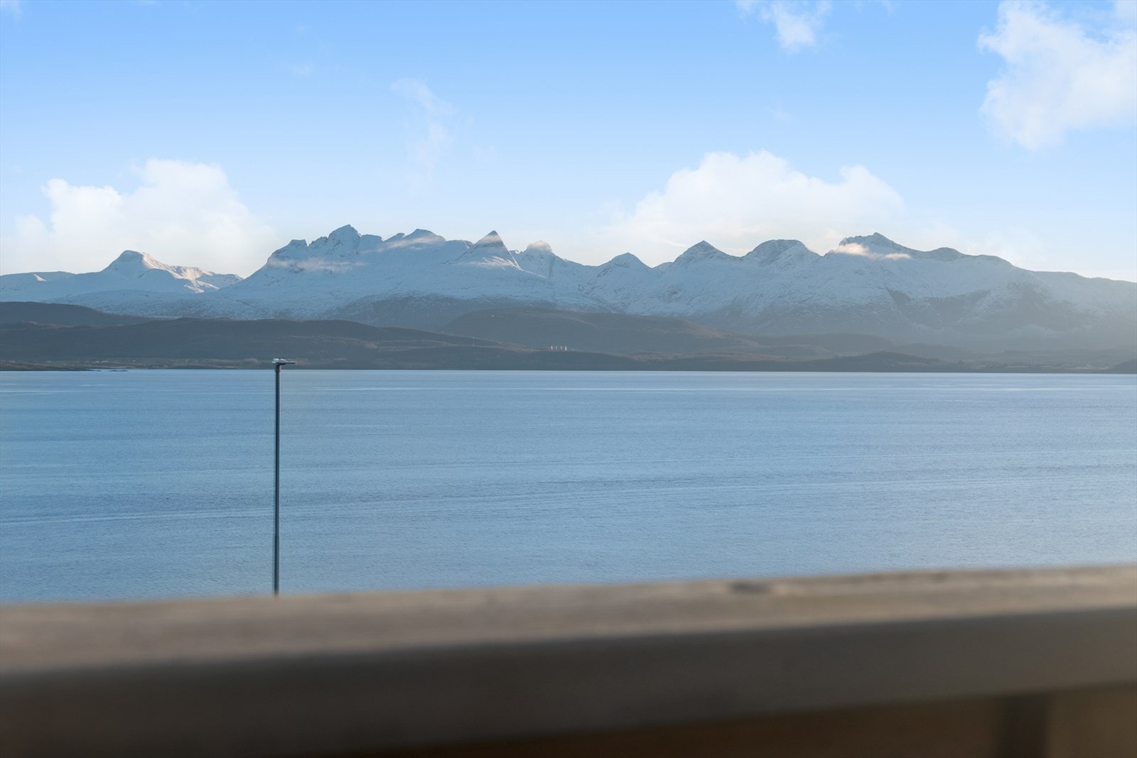 Nydelig utsikt fra terrassen. Galleribilde