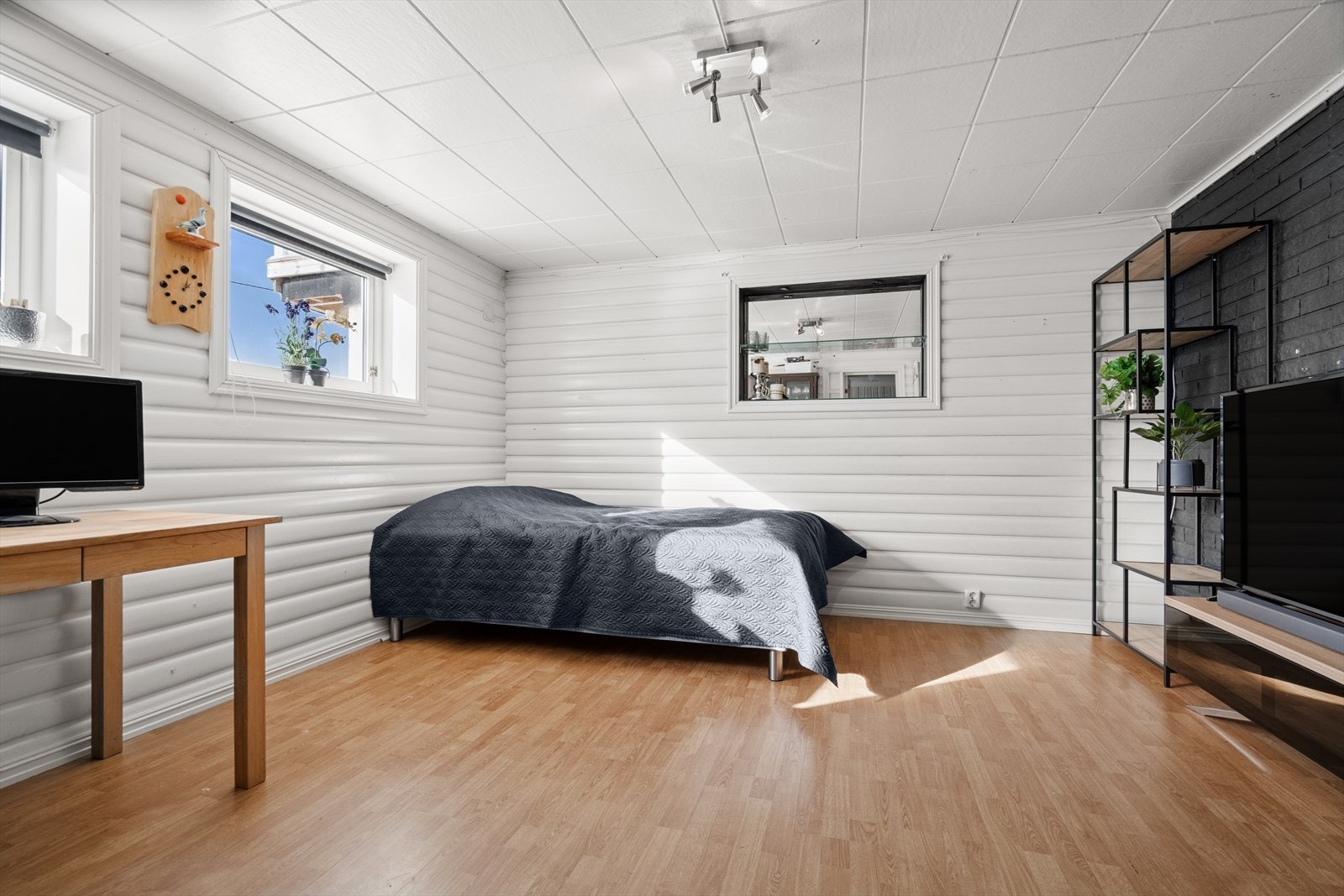 Hyggelig og romslig kjellerstue. Galleribilde