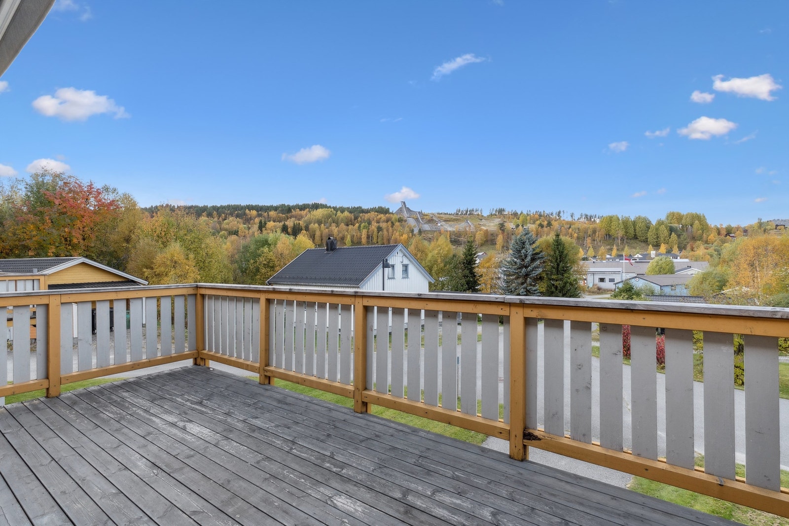 Et fint uterom med god plass for en sittegruppe. Galleribilde