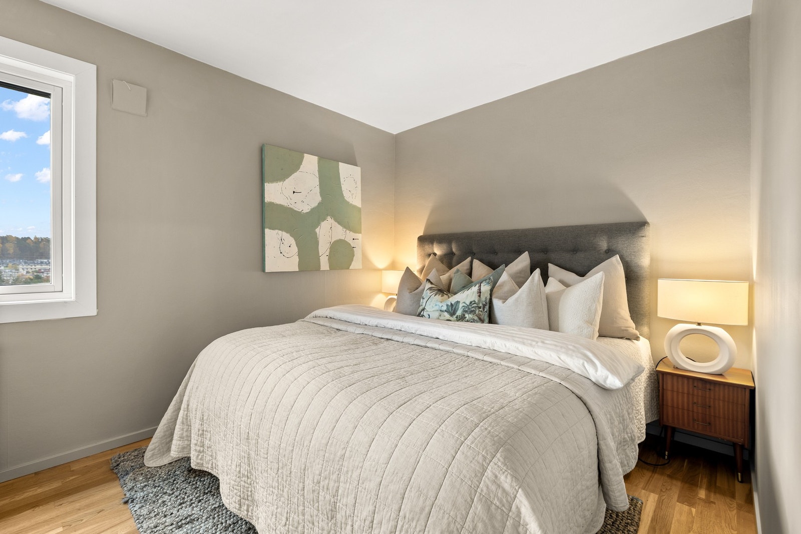 Leiligheten inneholder to soverom av god størrelse. Galleribilde