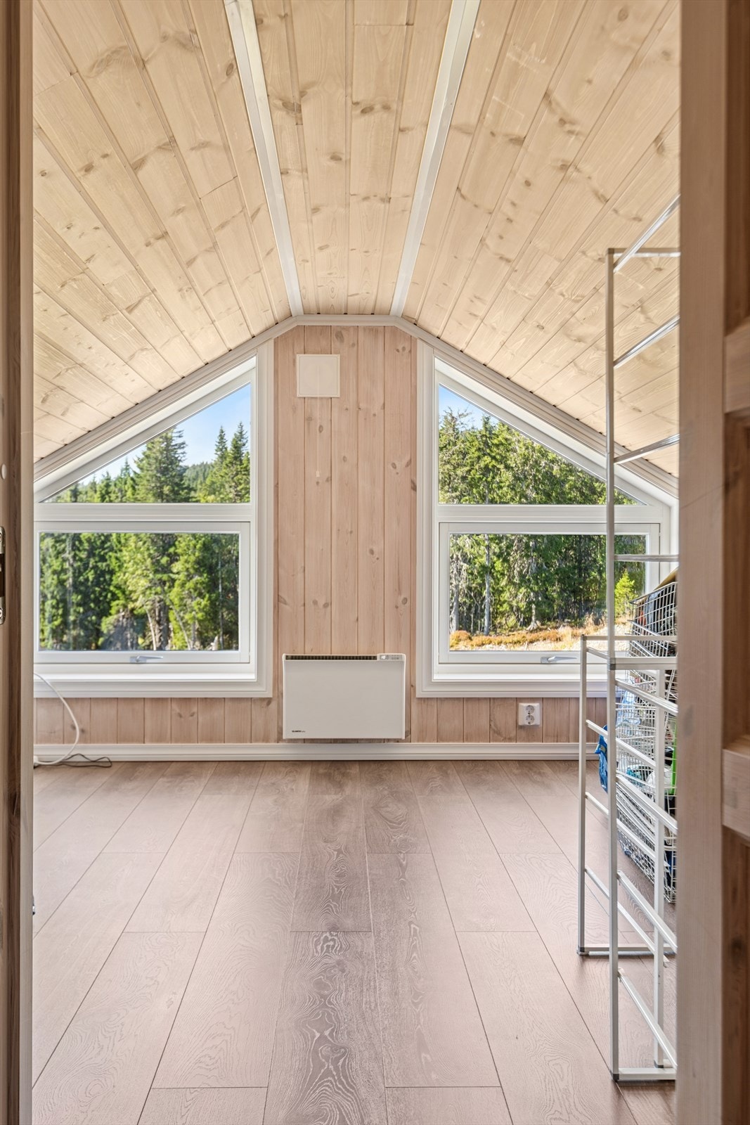 Disponibelt rom brukt som oppbevaringsplass. Galleribilde