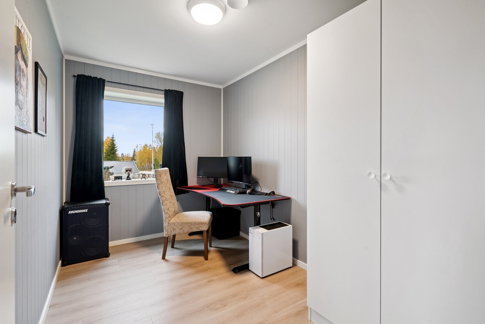 Soverom 3 kan også være fint som hjemmekontor. Galleribilde