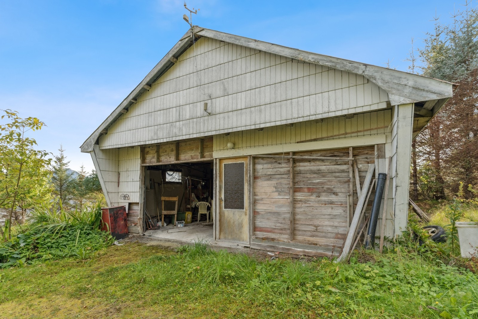 Romsleg garasje på heile 70 kvm Galleribilde