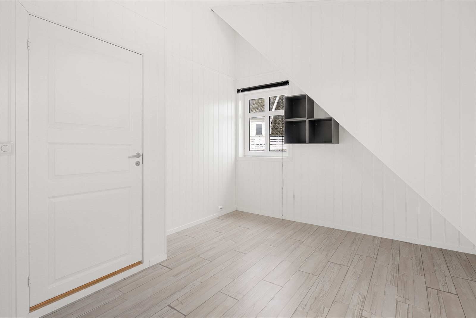 Rom på garasjen. godkjent som bod. Galleribilde