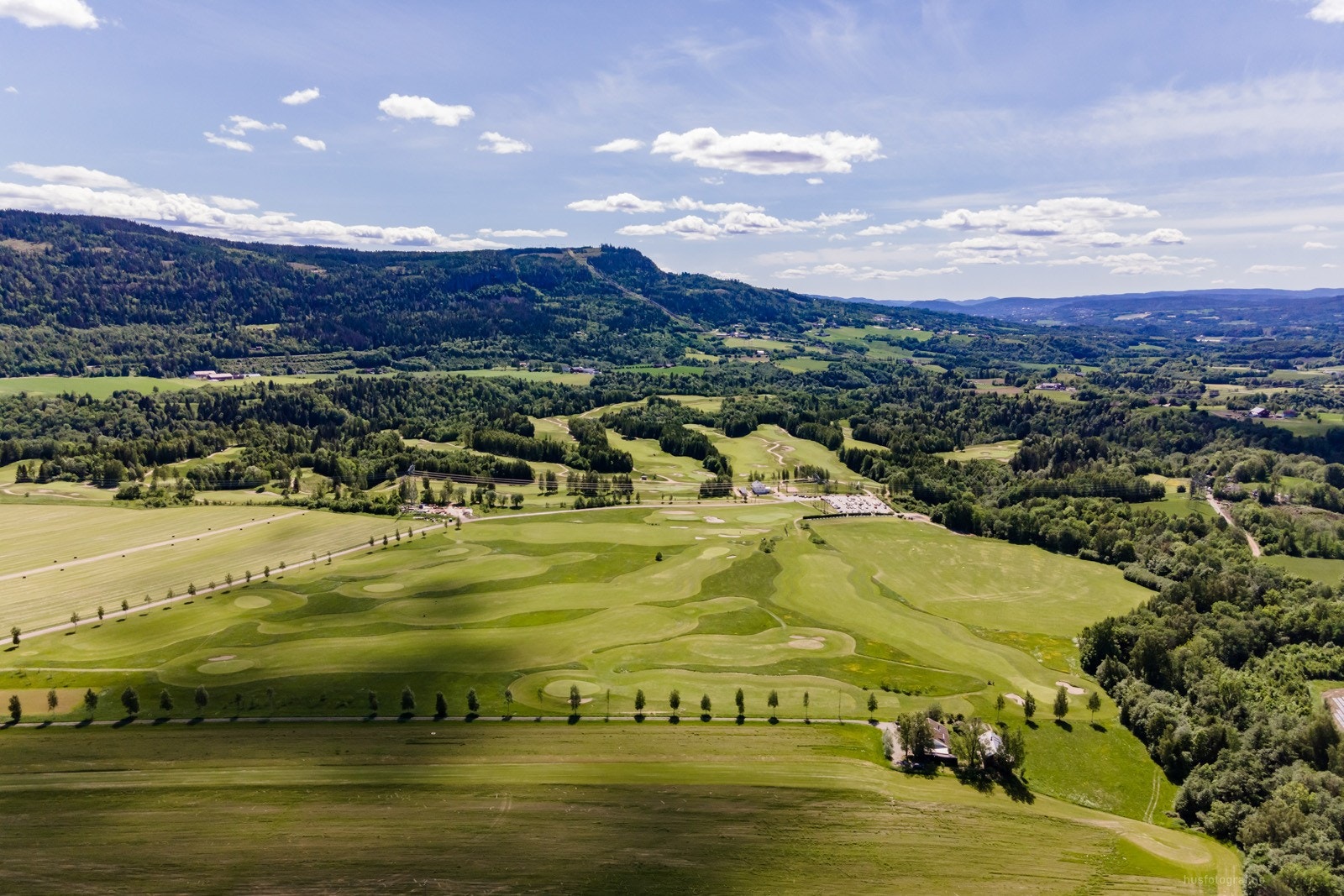 Nærmiljø - Holtsmark golfanlegg - kåret til et av landets beste golfanlegg Galleribilde
