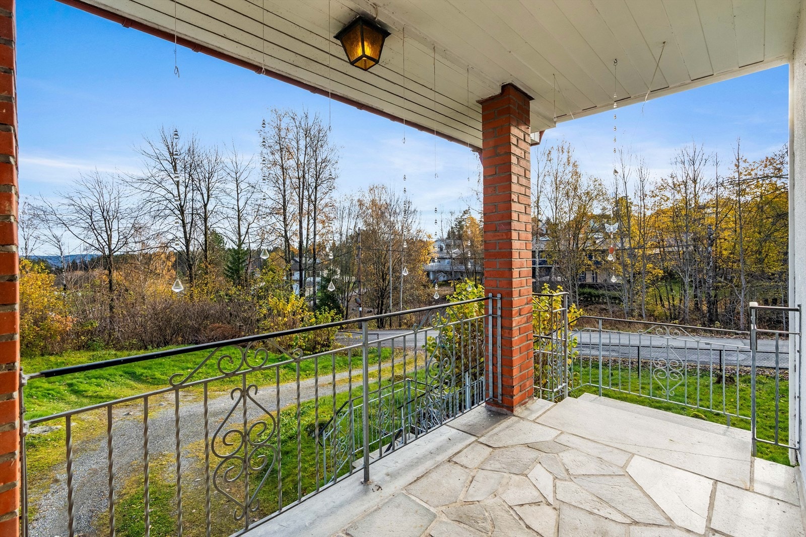 Inngangsparti. Galleribilde