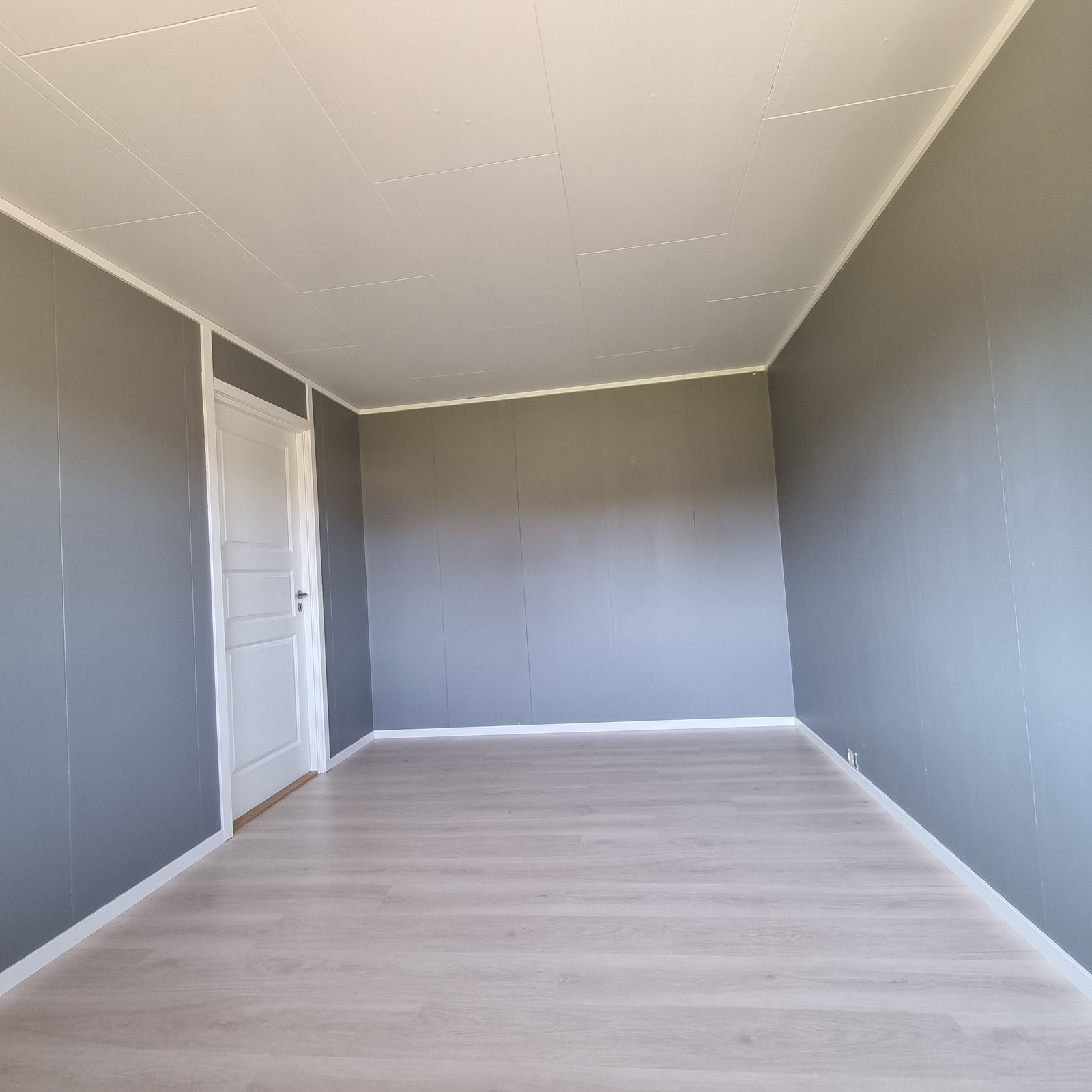 Hovedsoverom uten inventar Galleribilde