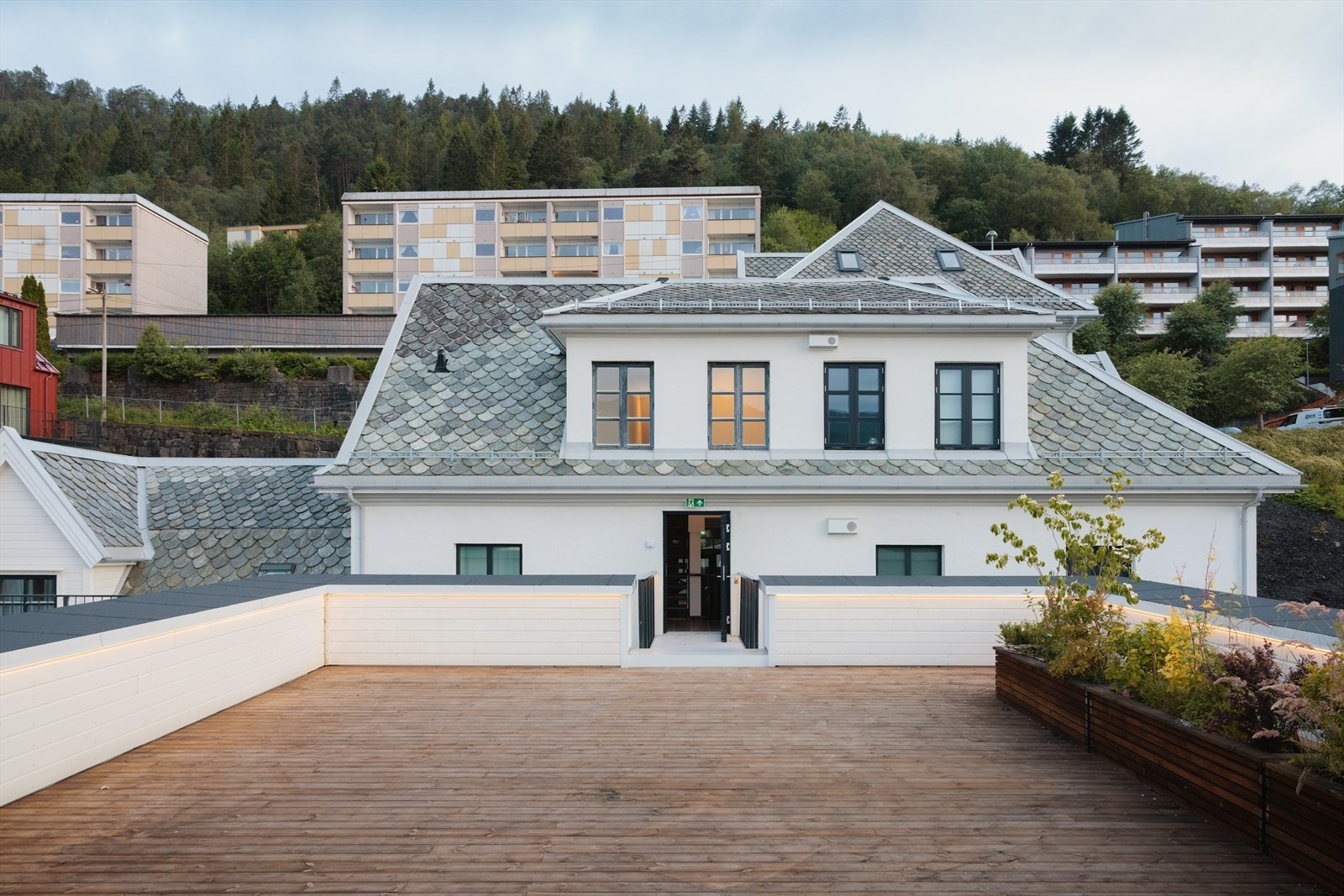 Stor felles takterrasse. Galleribilde