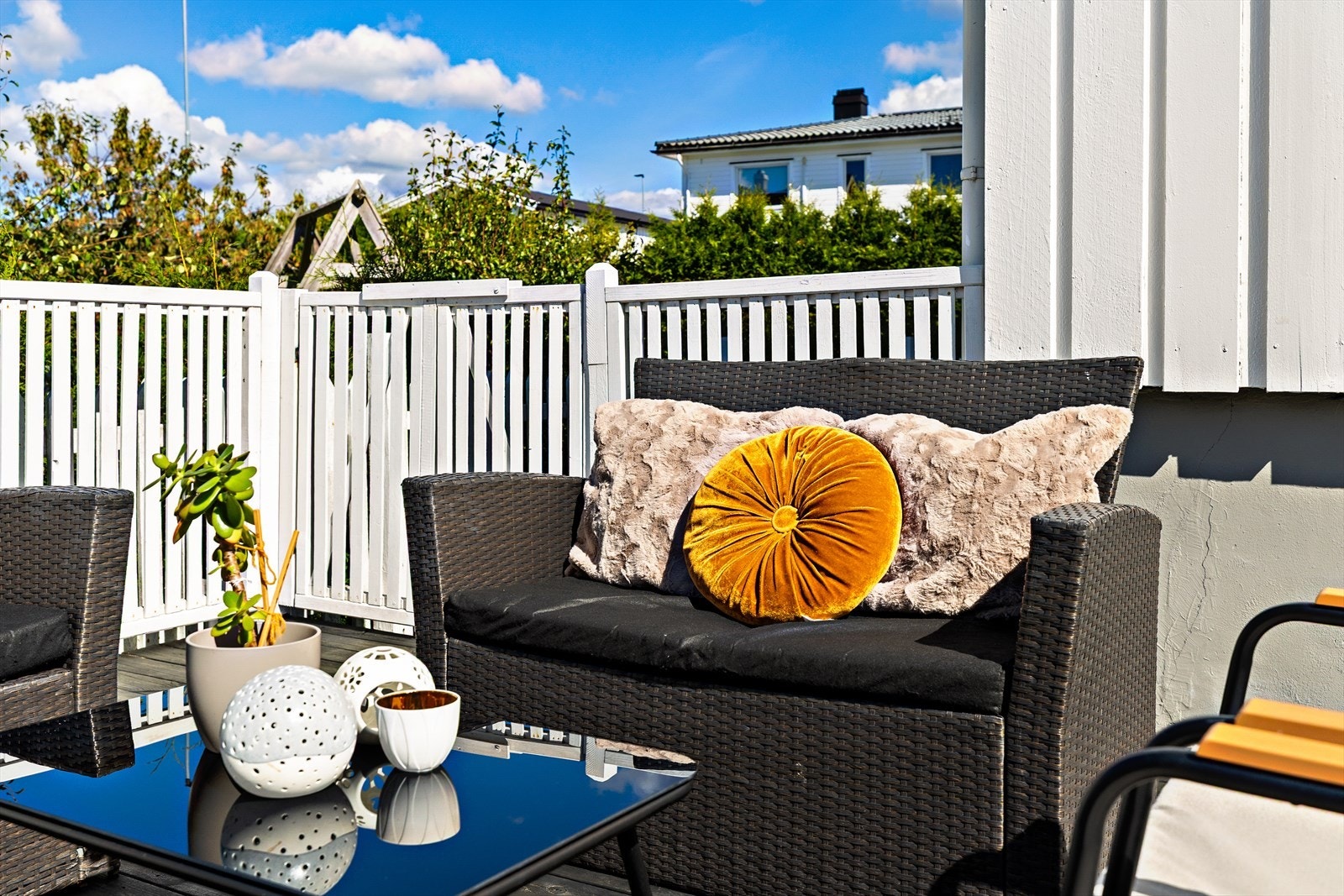 Her ligger alt til rette for å skape gode minner med familie og venner - enten det er rolige hverdager eller lange sommerkvelder med gjester. Galleribilde