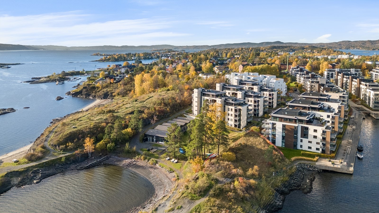 Rolfsbukten sett fra oven. Galleribilde