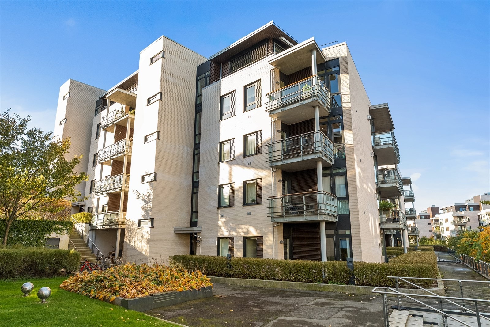 Fasade og inngangsparti. Galleribilde