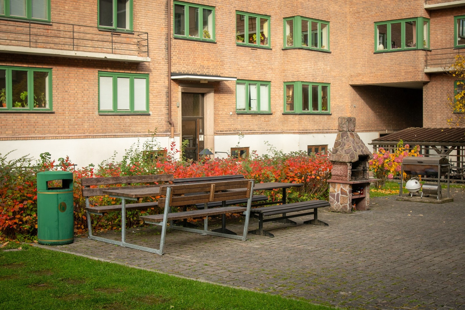 Borettslaget er veldrevet og kjent for sitt gode bomiljø, med herlig bakgård. Galleribilde