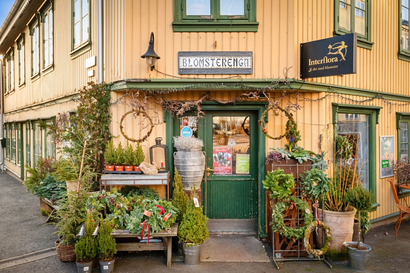 Leiligheten ligger kun få minutter fra koselige Kampen. Her Blomsterenga blomsterbutikk. Galleribilde