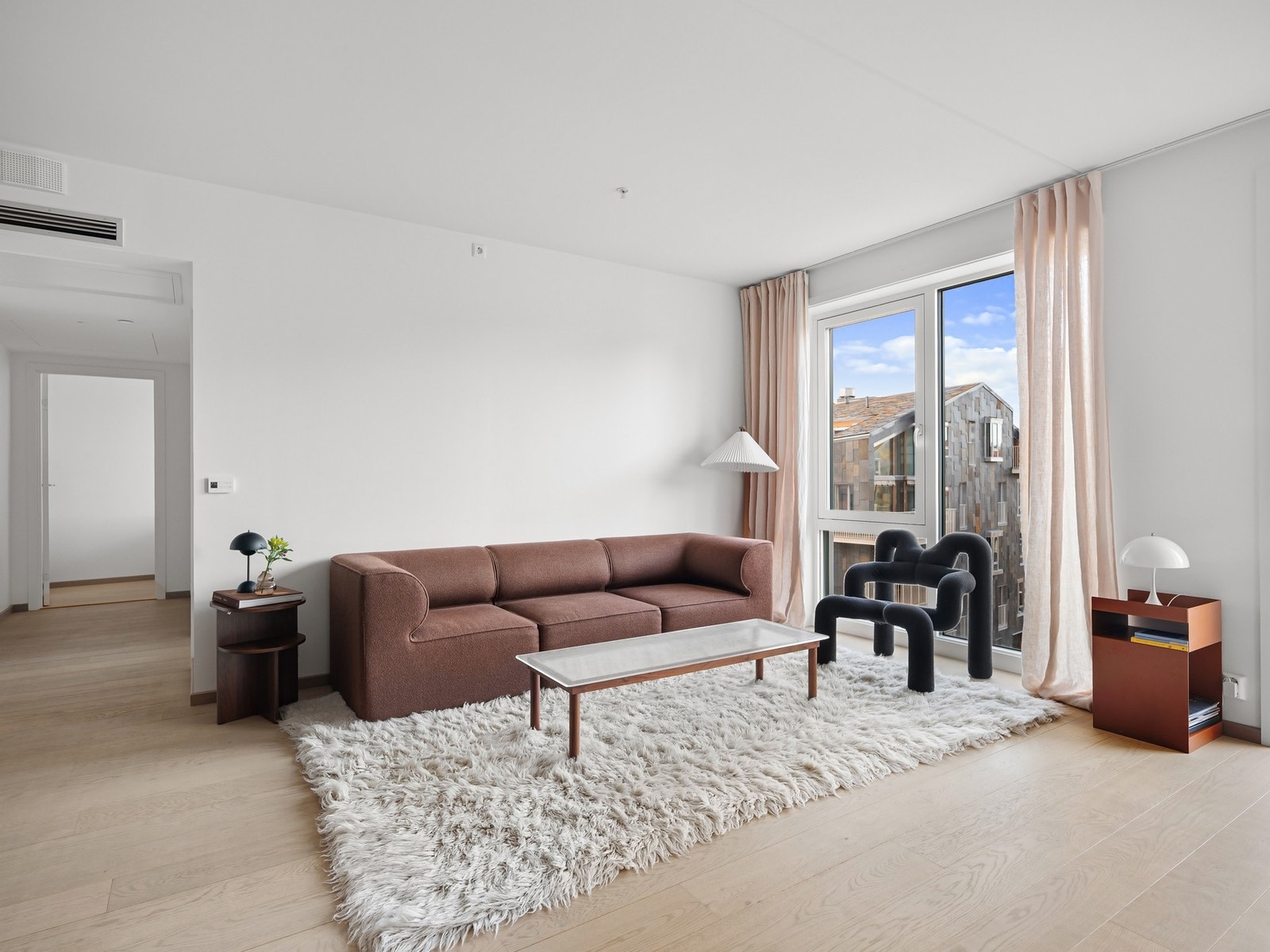 Utvendig solskjerming styres med kontroll Galleribilde