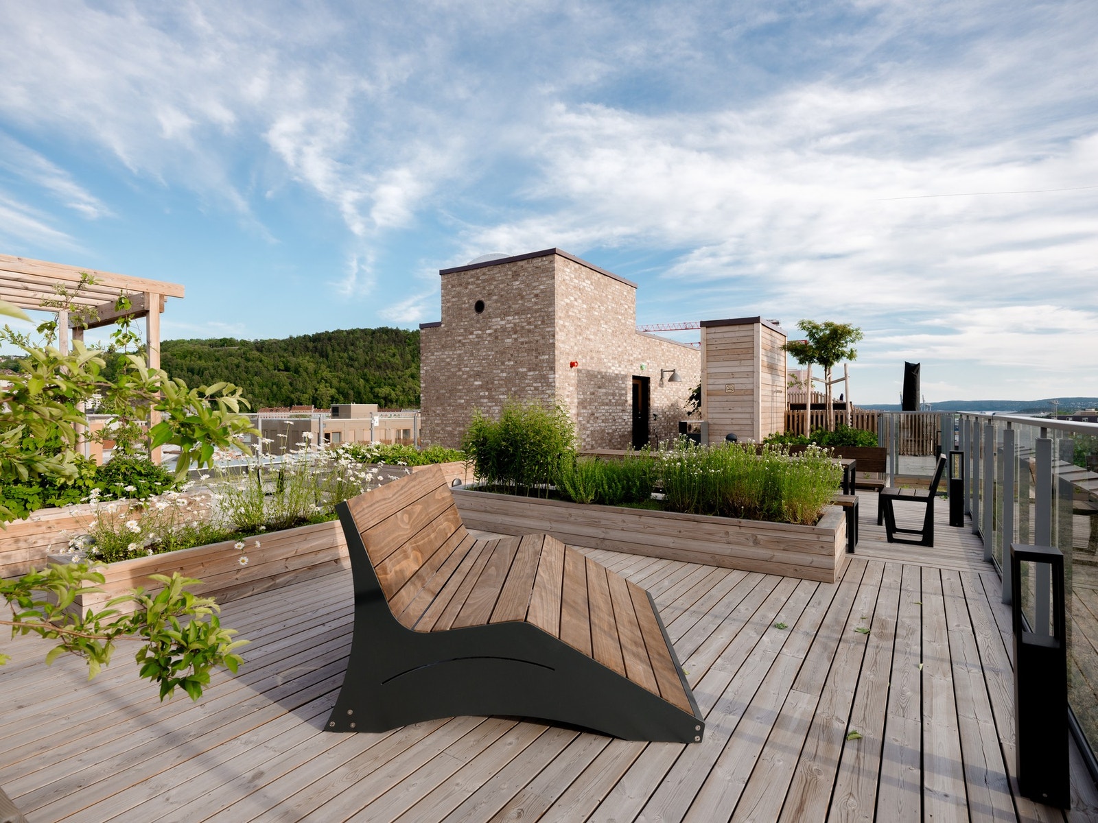 Sameiet har flere felles takterrasser med panoramautsikt og drivhus. Galleribilde