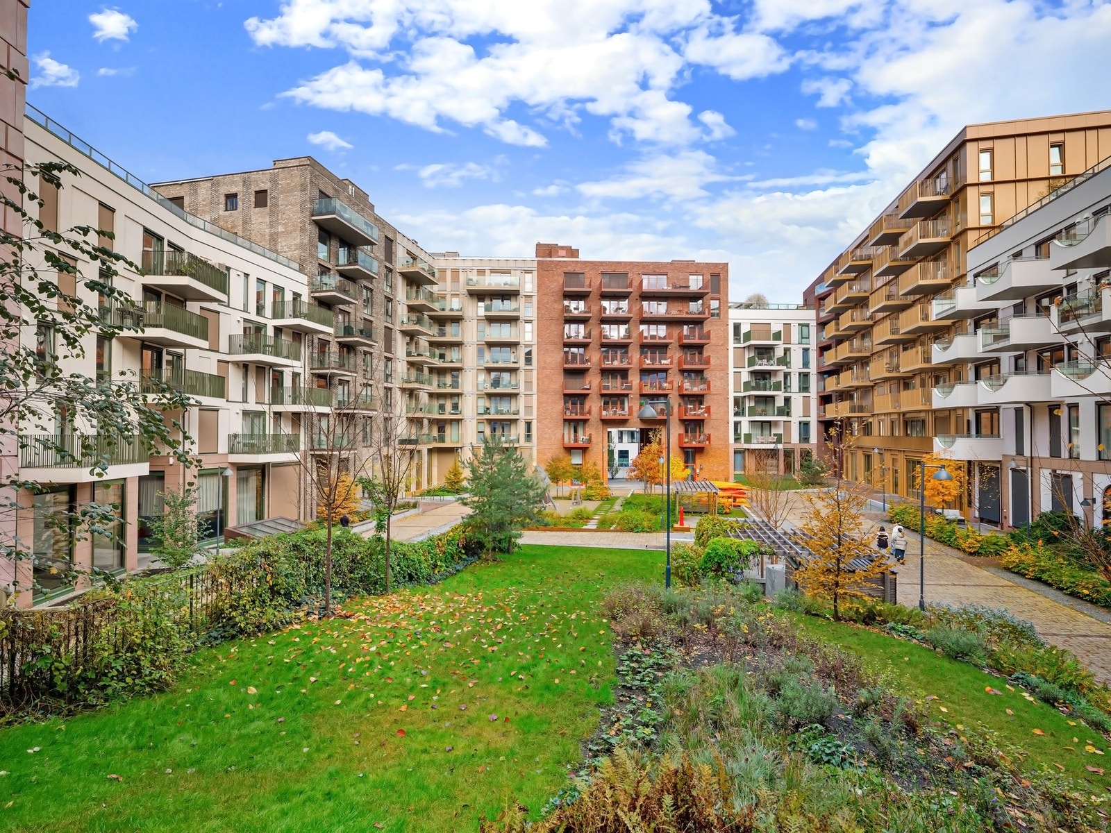 Som beboer i Clemenskvartalet har man tilgang til to gjesteleiligheter, felles kajakker, takterrasser, hobbyrom og sykkelrom. Galleribilde