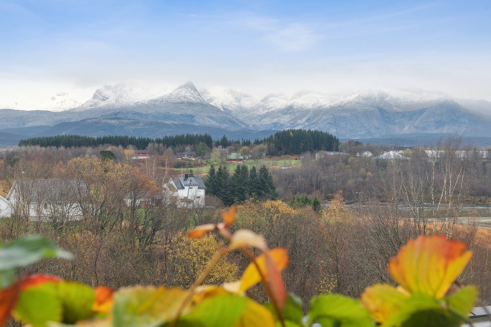 Velkommen til Støverveien 105 - en delikat og moderne leilighet fra 2023. Galleribilde