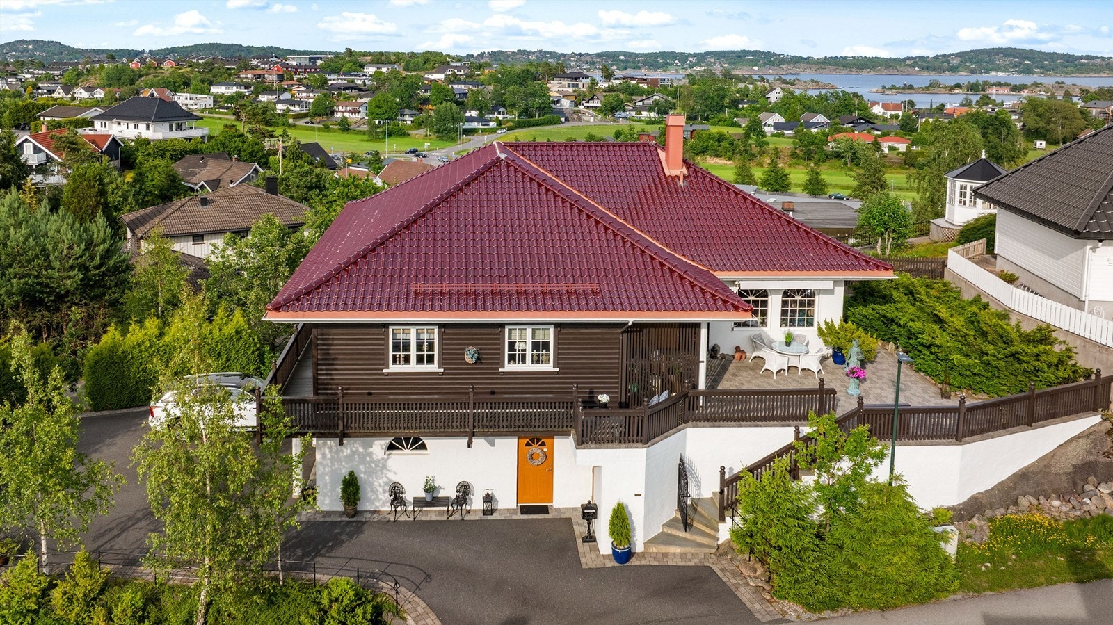 Boligen ligger solrikt til, i et meget attraktivt og barnevennlig boligområde med kort vei til flotte turområde Galleribilde