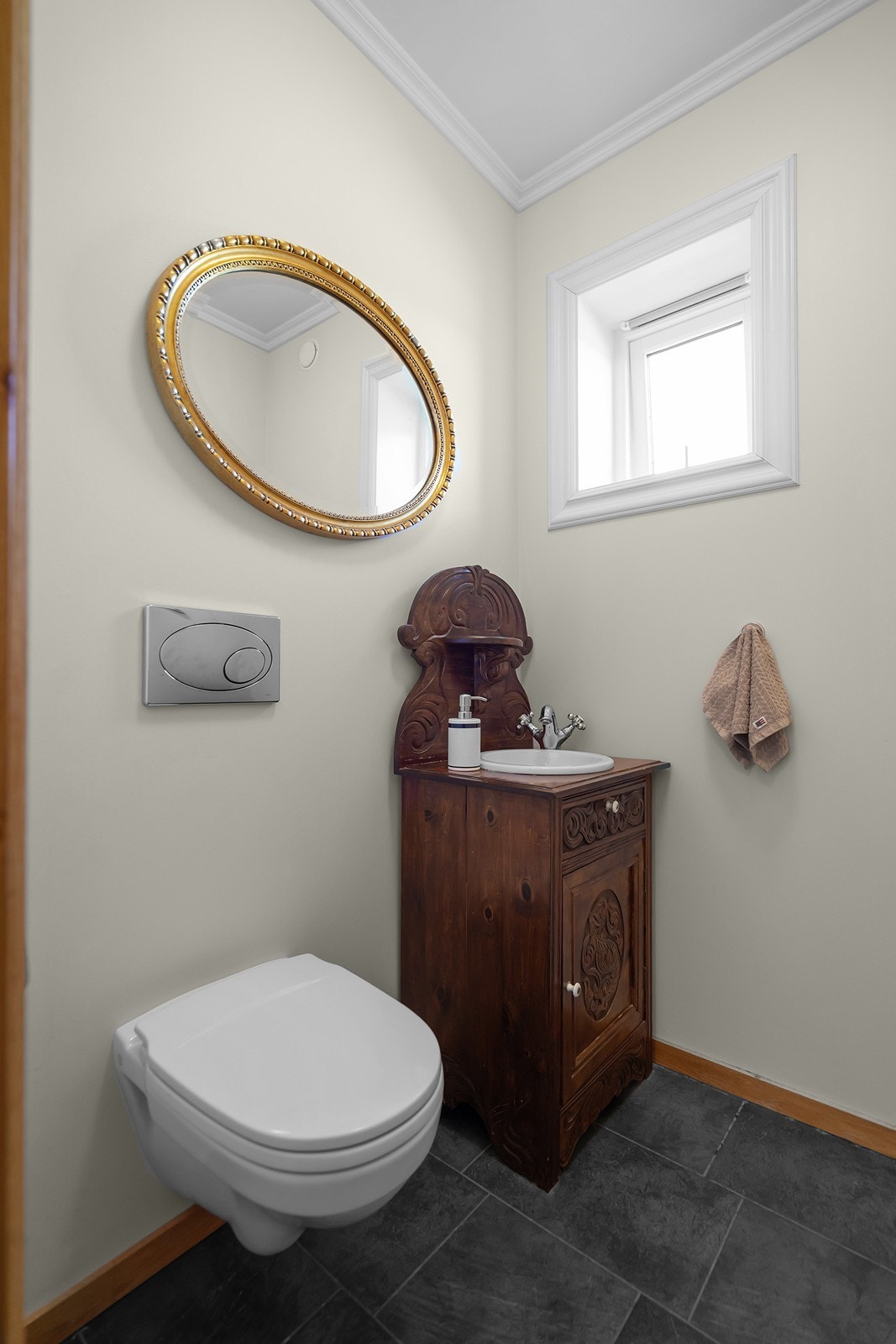 Toalettrom Galleribilde