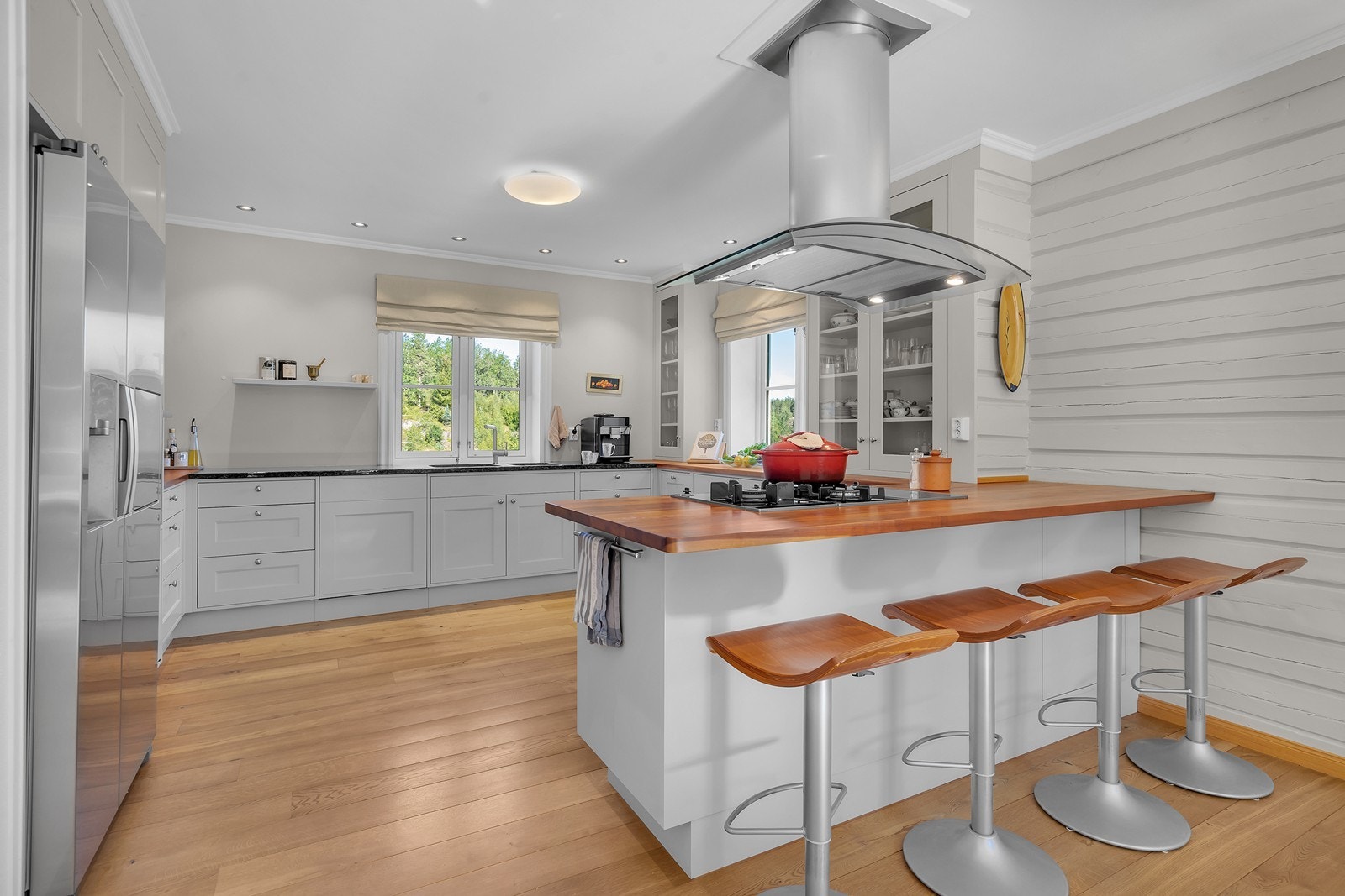 Kjøkken fra Vegårshei trevare. Galleribilde