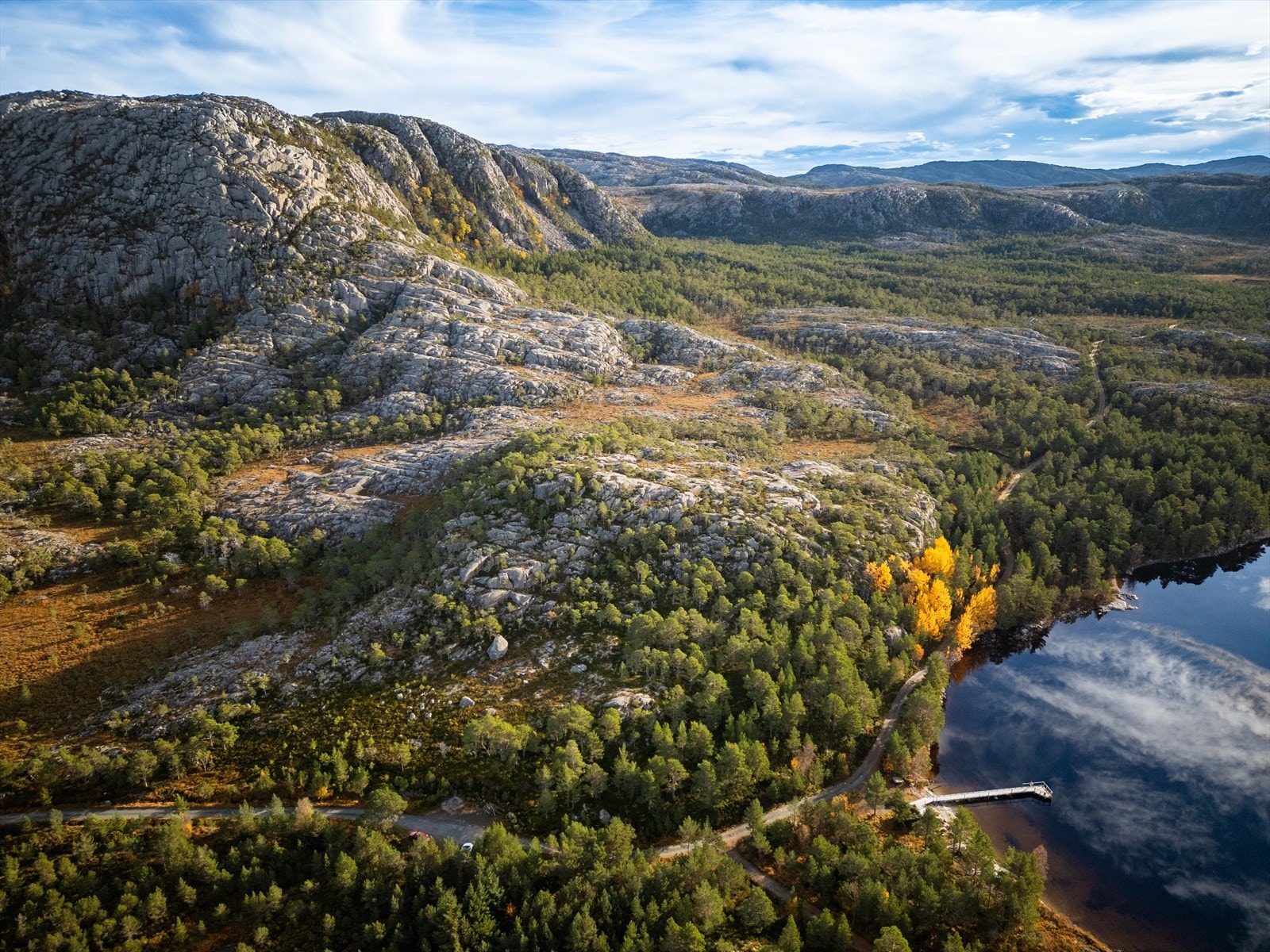 Fjellet Tonningen er en fin topptur på 230 m.o.h. Galleribilde