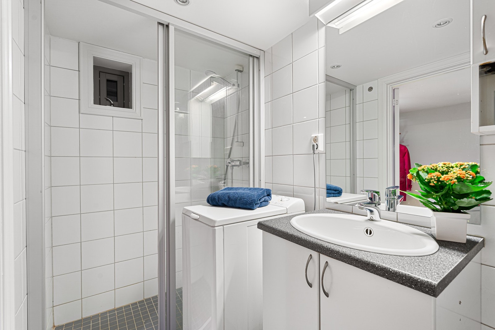 Badet inneholder "alt" man behøver i det daglige. Galleribilde