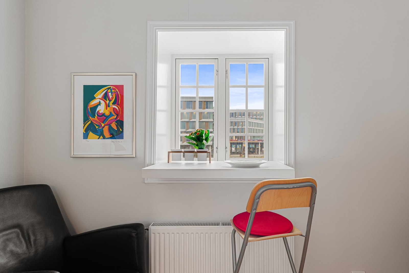 Bygget ble omfattende rehabilitert i 2007, men de gamle bjelkelagene gjenstår. Galleribilde