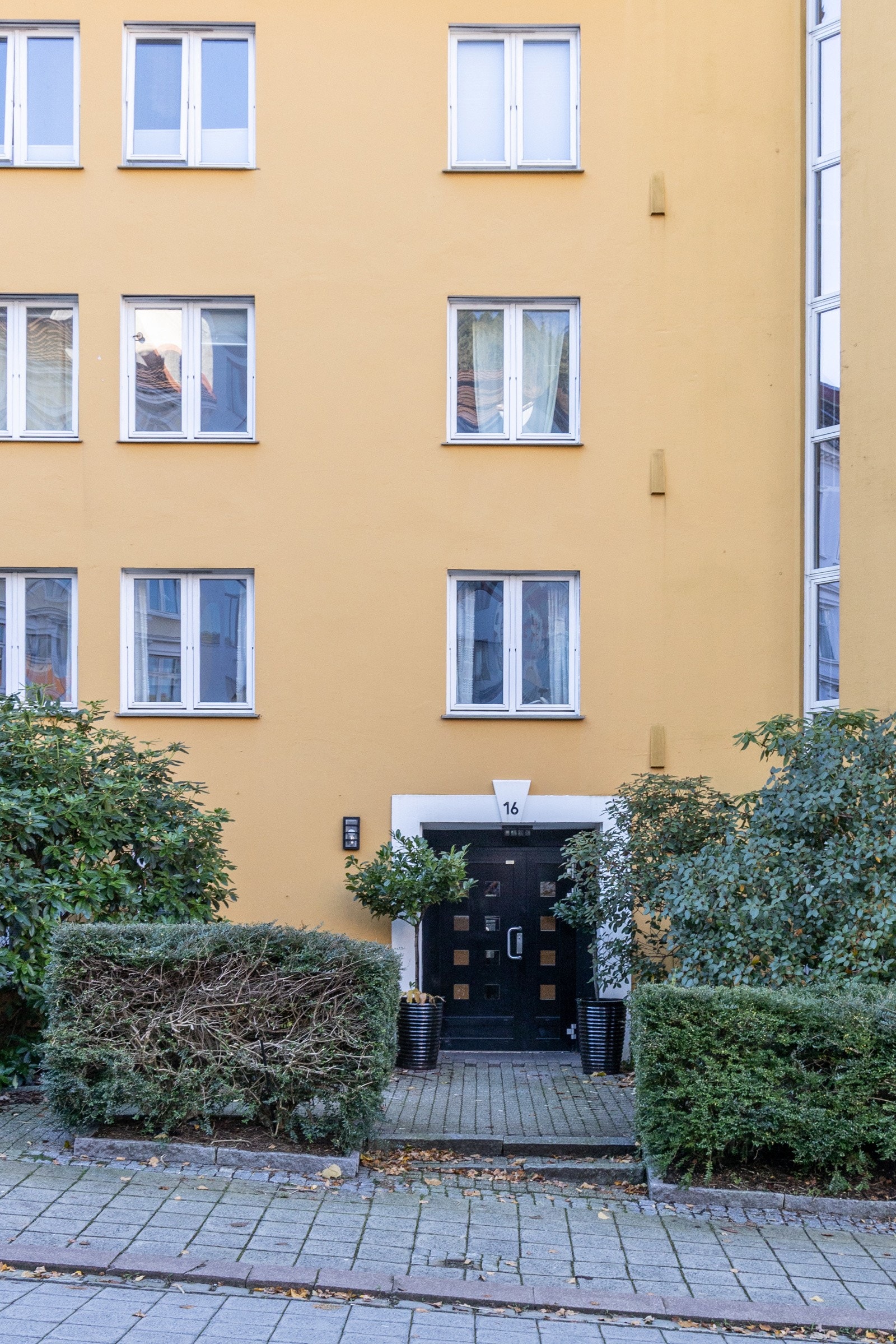 Velkommen hjem! Det er heis i bygget og leiligheten ligger i fjerde etasje. Galleribilde