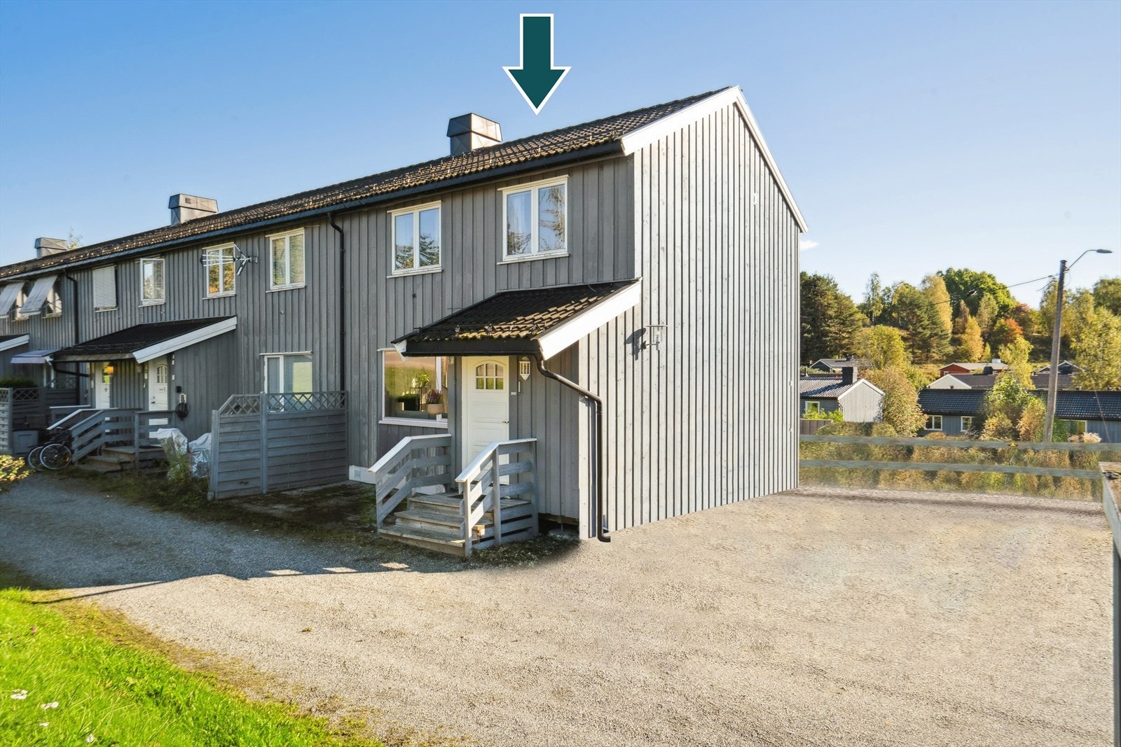 Boligen ligger på enden av rekka. Galleribilde