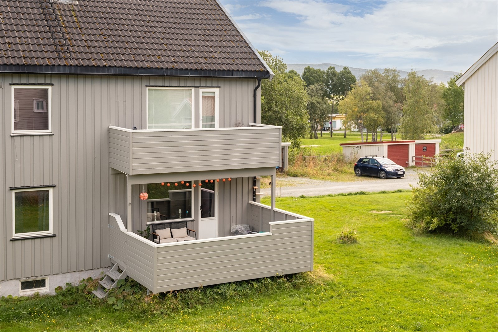 Her bor du tilbaketrukket til og har en rolig beliggenhet ved Skjermvegen. Galleribilde