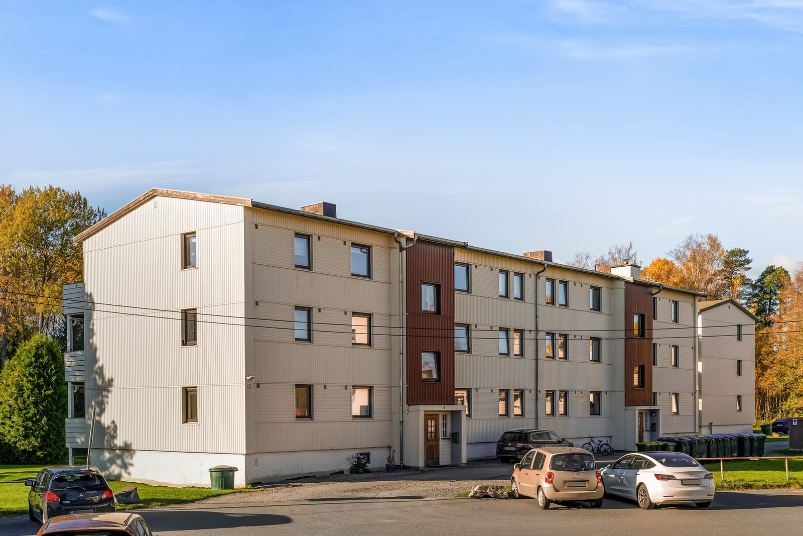 Midt mellom landlig ro og byliv - boligen er beliggende på Halmstad Galleribilde