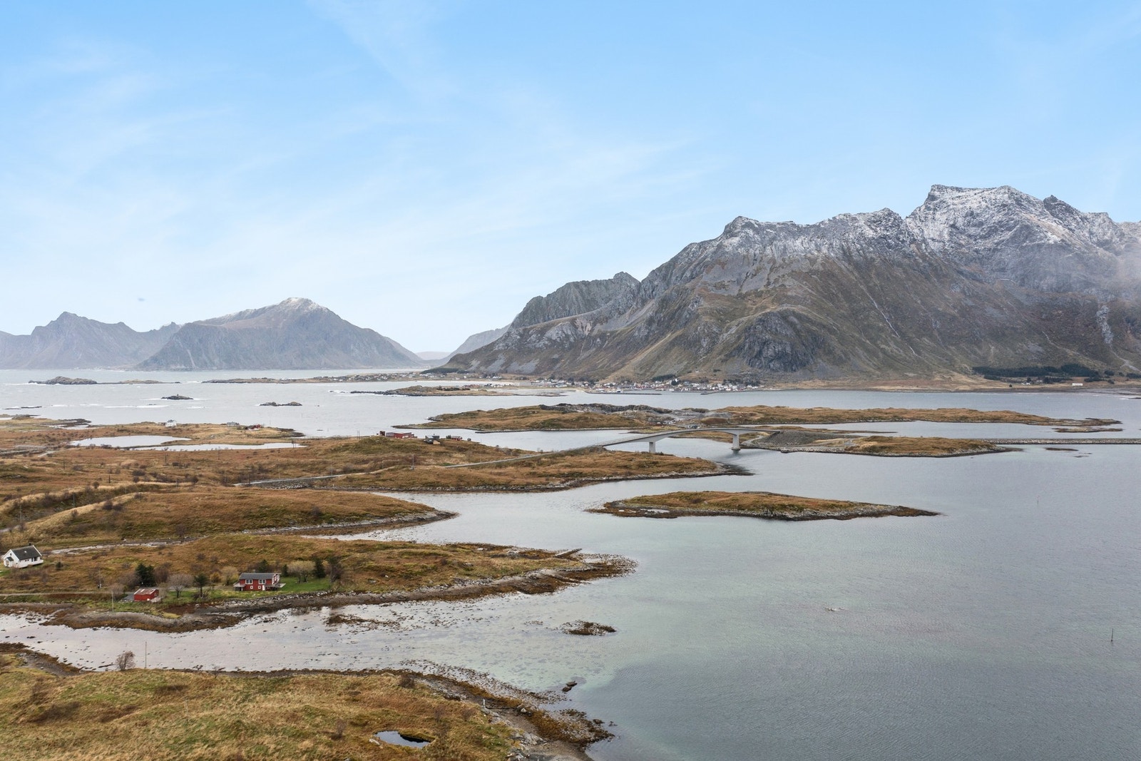 Velkommen på en trivelig visning, i nydelige omgivelser! Galleribilde