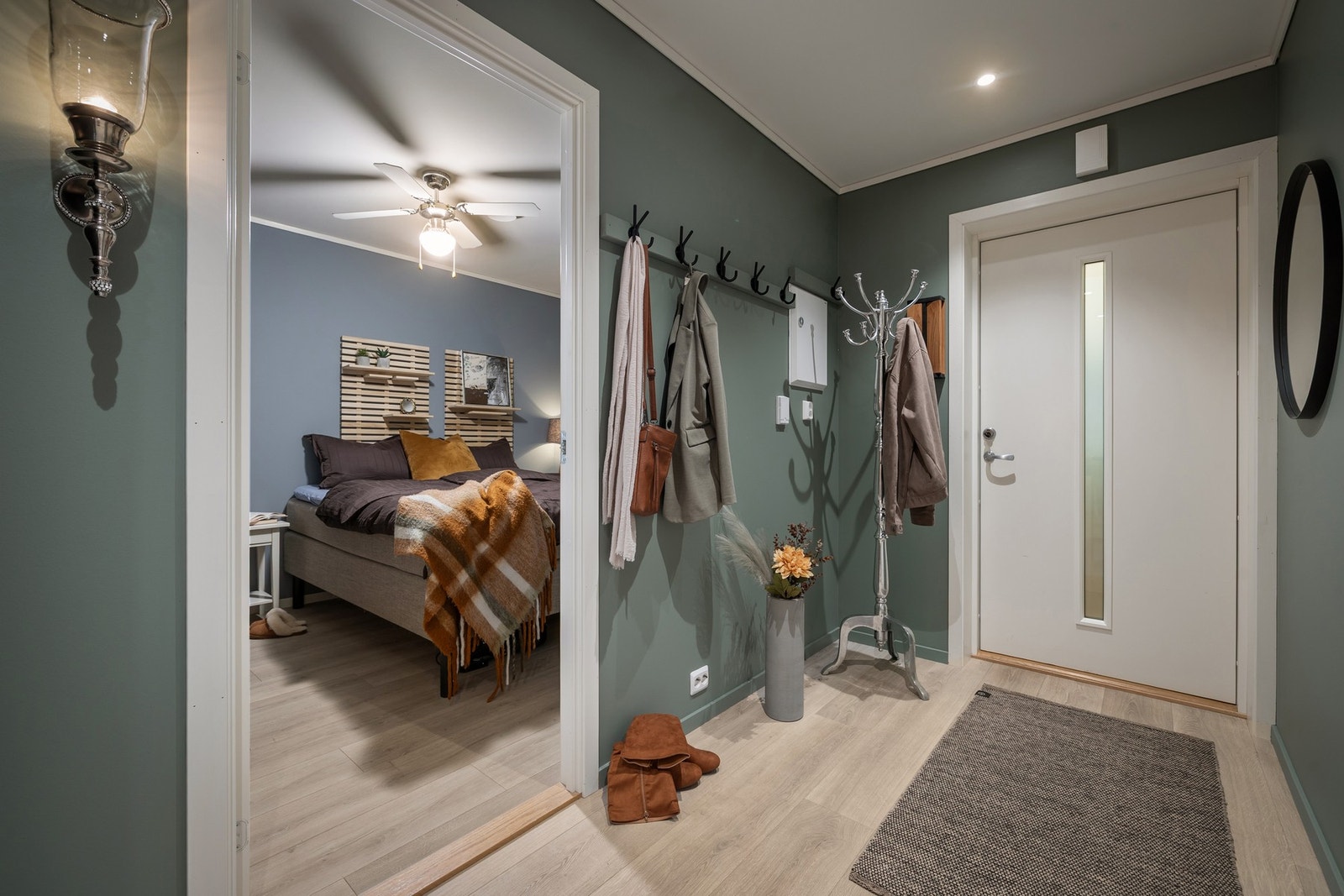 Entré. Galleribilde