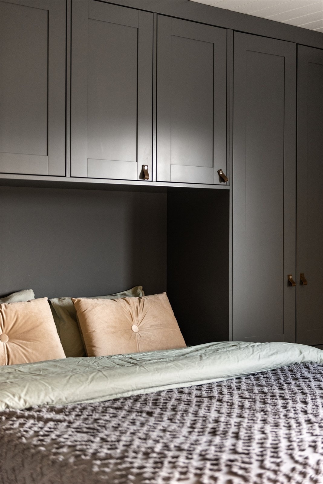 Soverom - detalj. Galleribilde