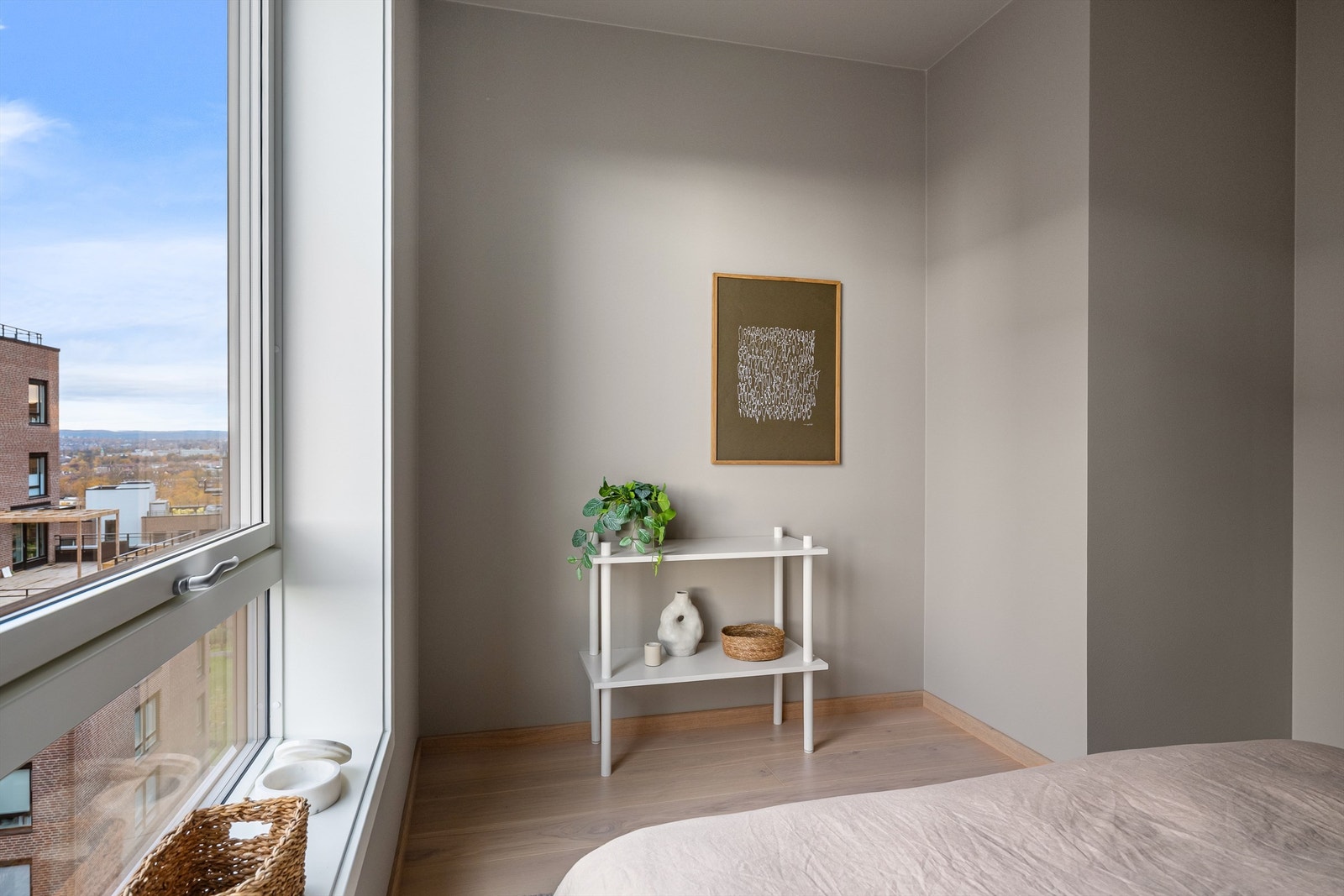 Avsatt nisje til garderobeløsning. Galleribilde