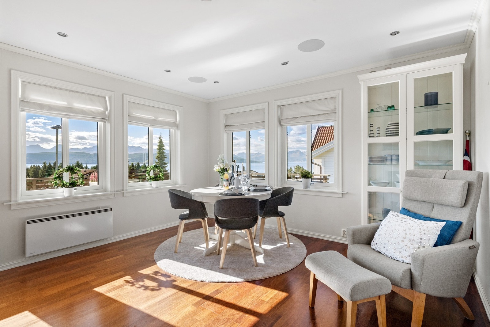 Spiseplass med flott utsikt Galleribilde