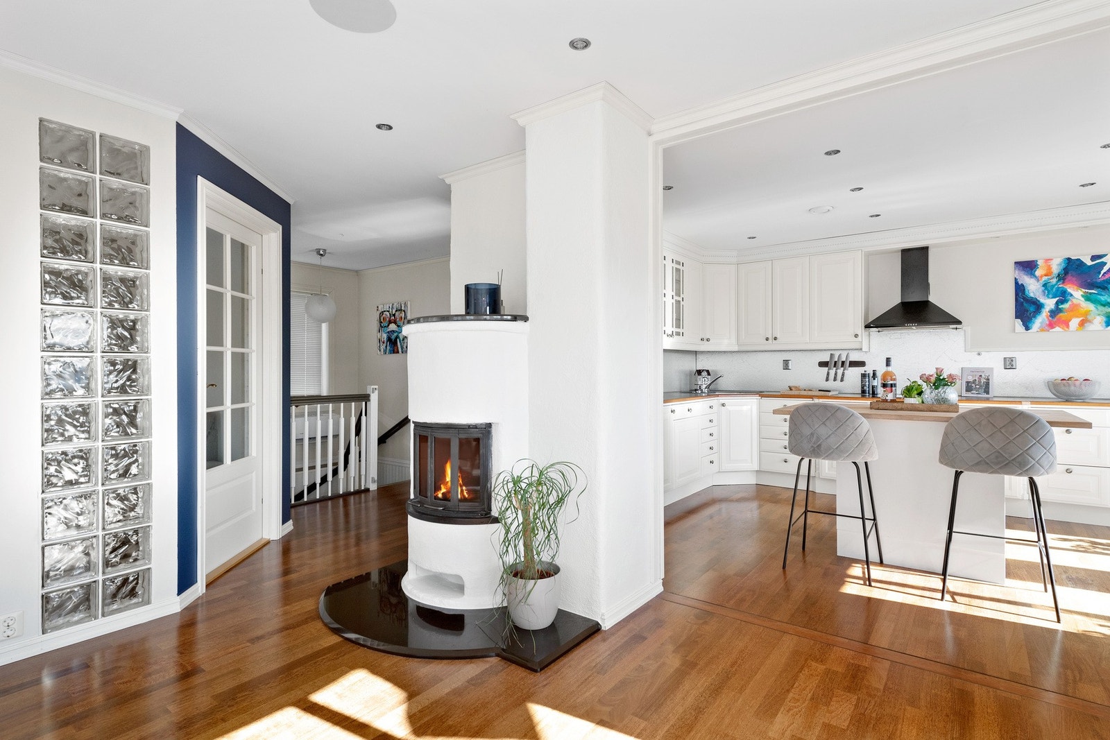 Åpen stue/kjøkken løsning Galleribilde