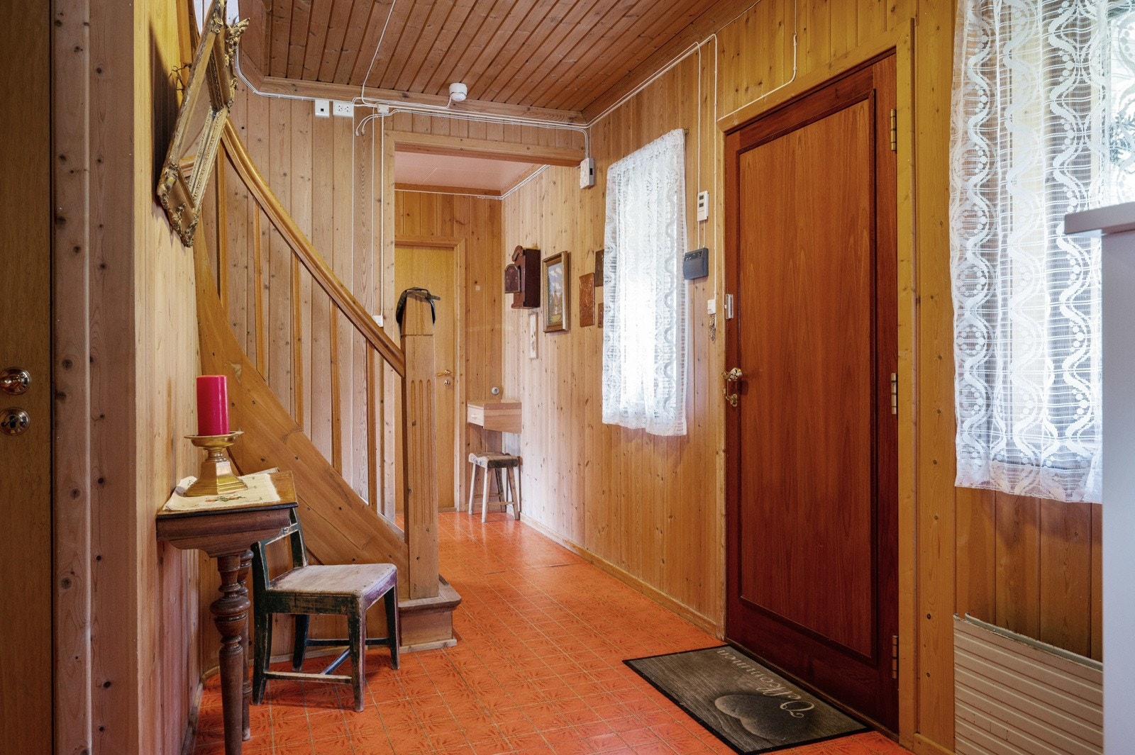 Entréen i våningshuset Galleribilde