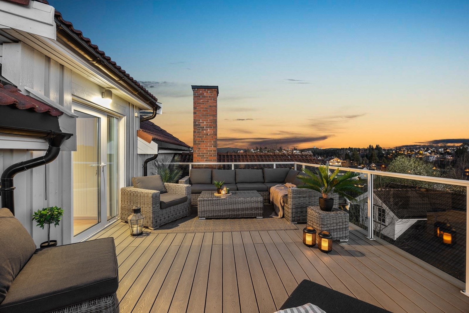 Takterrasse kveld Galleribilde