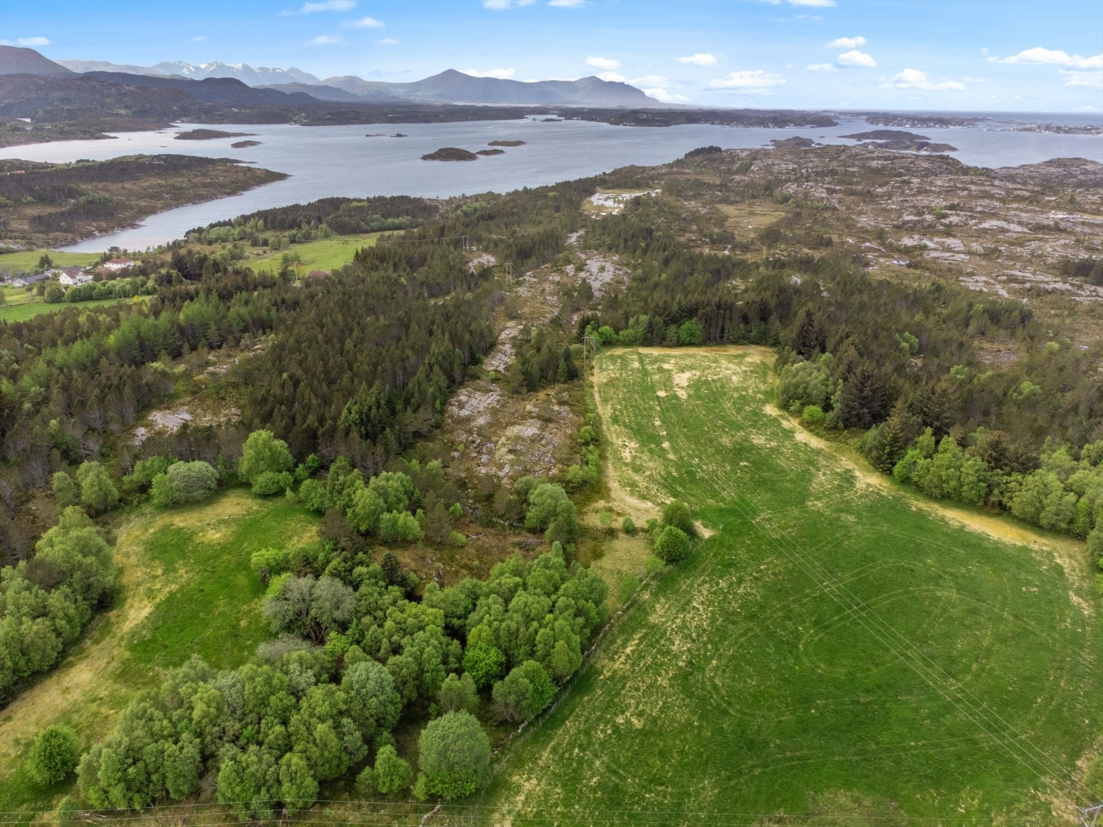 Dronefoto tomt Galleribilde