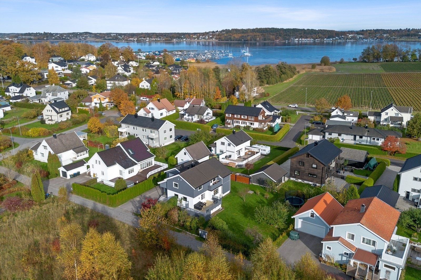Området er svært barnevennlig og har gangavstand til barnehager, skoler og idrettsanlegg. Galleribilde
