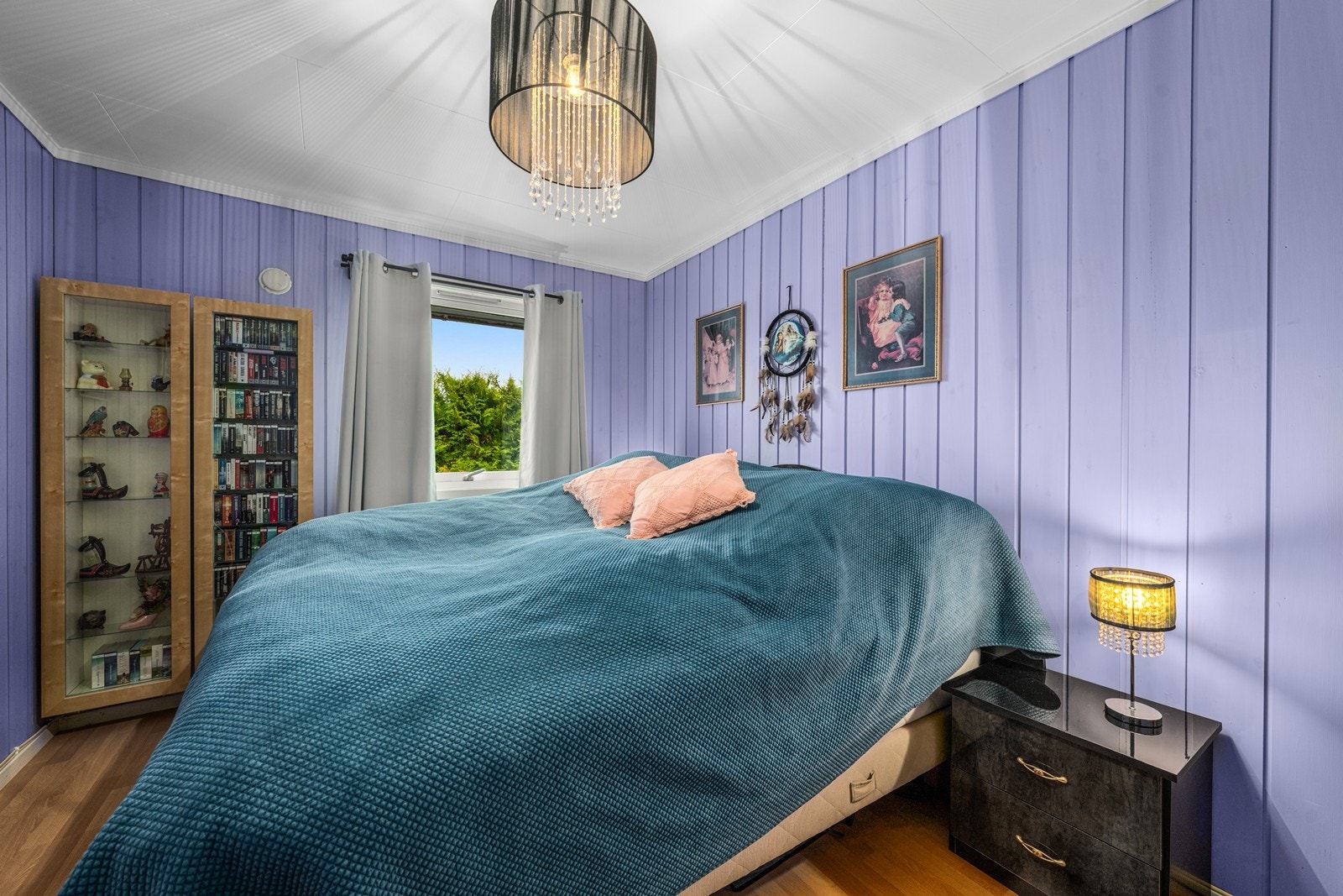 Soverom I Galleribilde