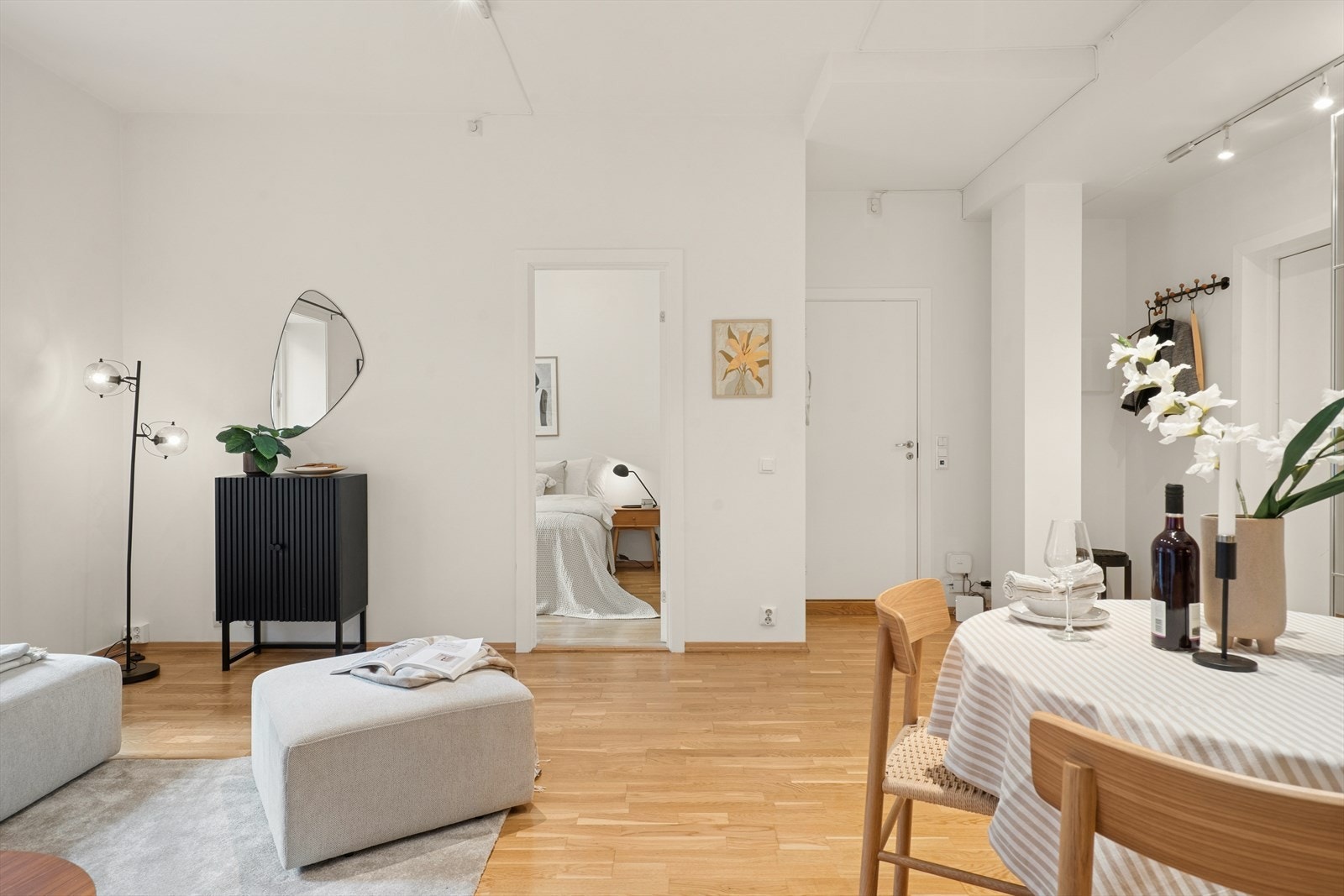 Hyggelig og romslig stue Galleribilde