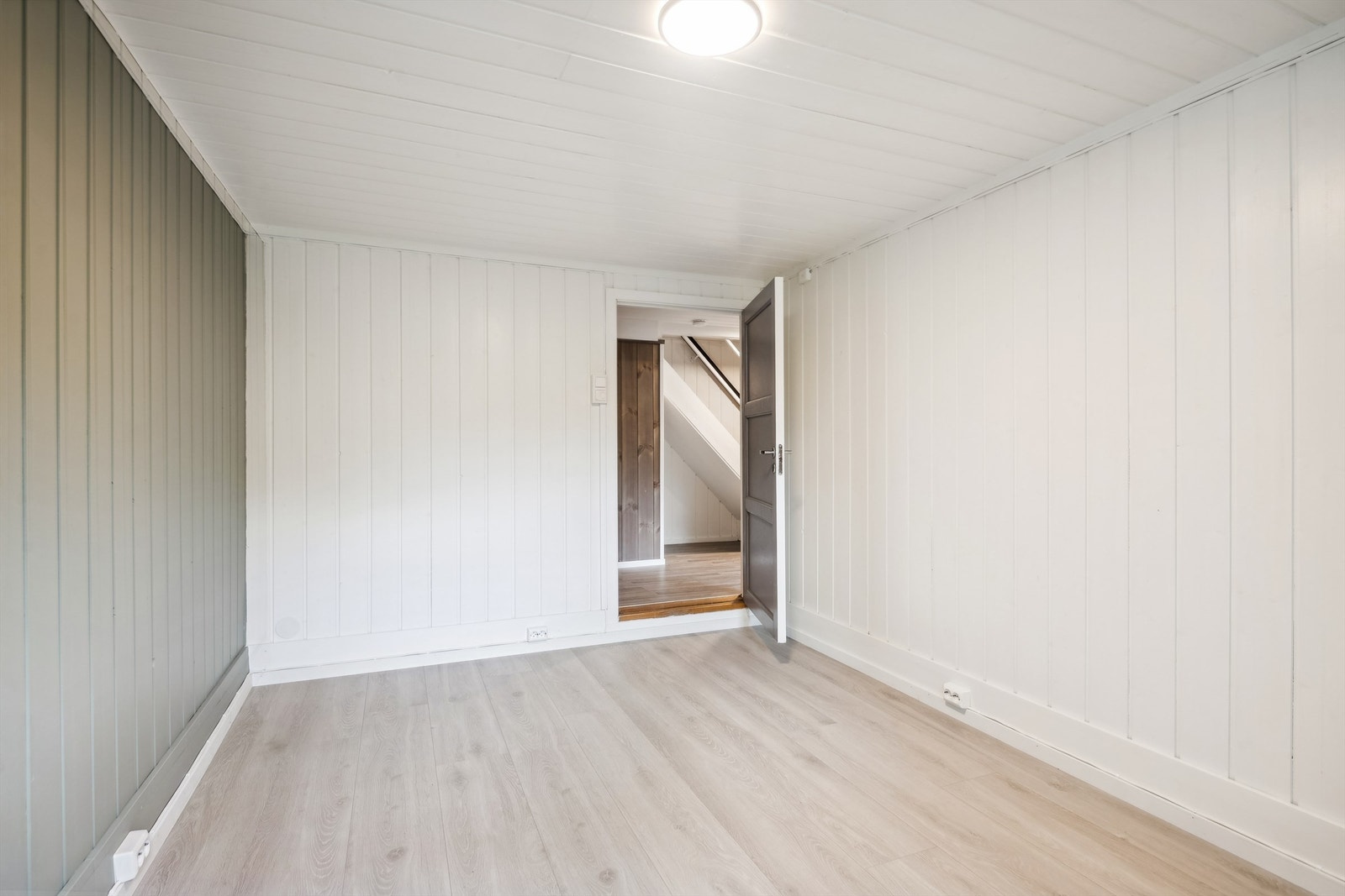 Innredet rom i kjeller. Galleribilde